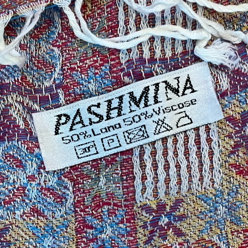 Pashmina Blend Pink Paisley Patterned Scarf